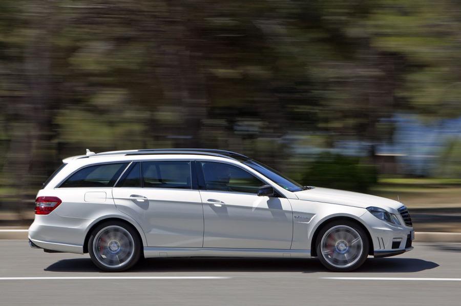  Mercedes-Benz E63 AMG Wagon 2012 года  (фото 4 из 43)